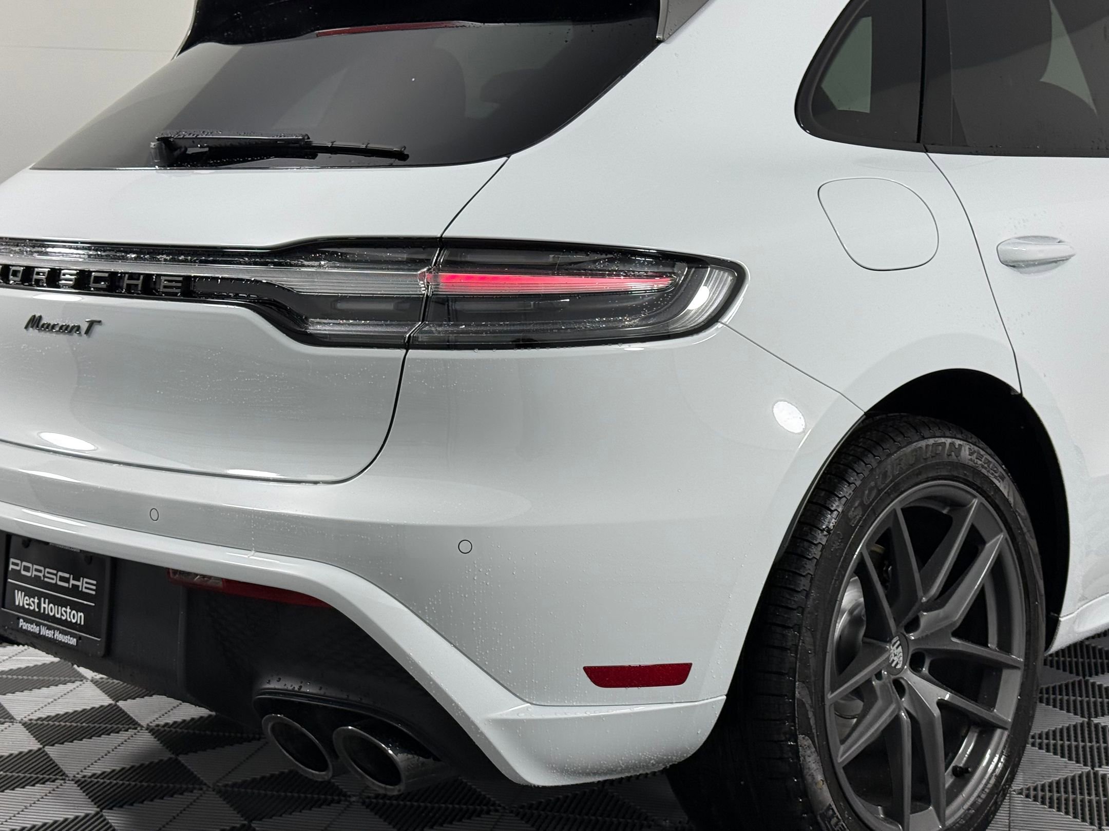 New 2026 Porsche Macan Turbo AWD/4WD image 13