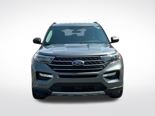 Used 2022 Ford Explorer XLT w/ Equipment Group 202A image 9