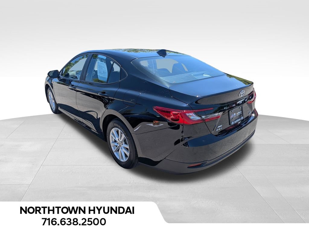 Used 2025 Toyota Camry LE AWD/4WD image 3