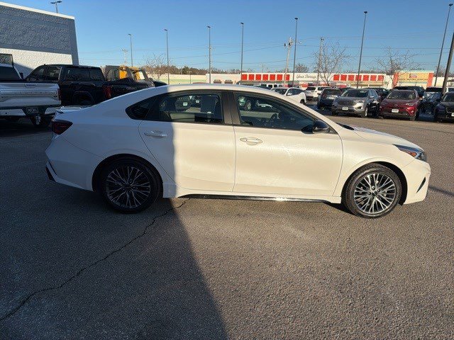 Used 2023 Kia Forte GT-Line image 6