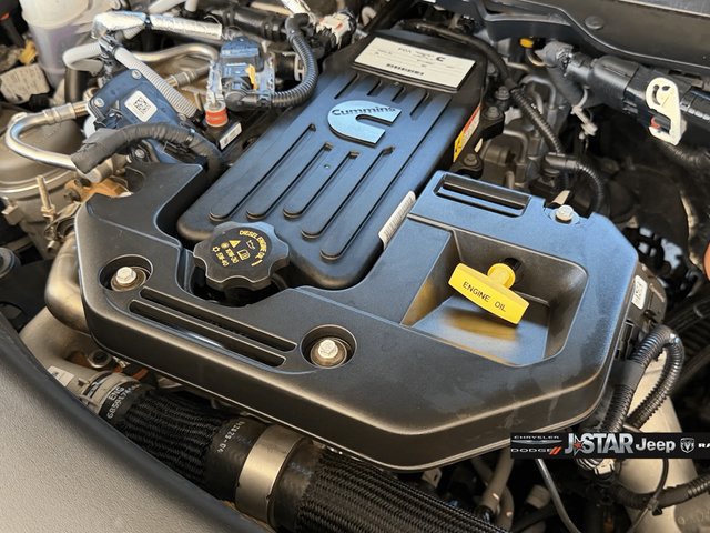 Used 2025 RAM 2500 Limited AWD/4WD image 29