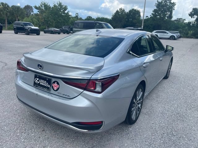 Used 2019 Lexus ES 300h w/ Premium Package FWD image 2