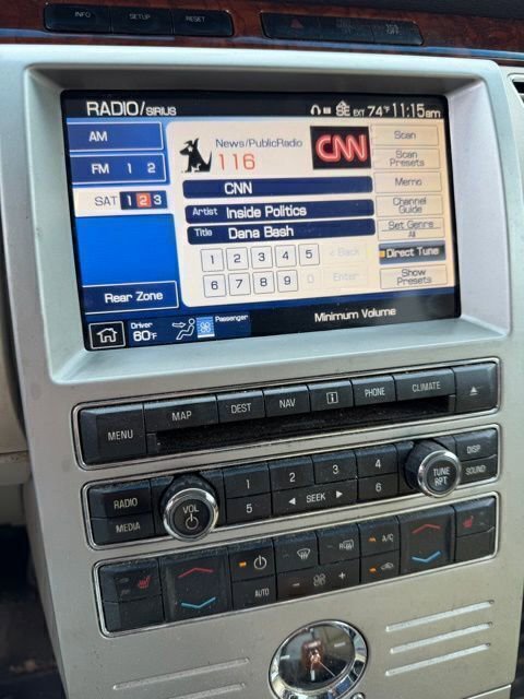 Used 2011 Ford Flex Limited w/ Rapid Spec Order Code FWD image 13