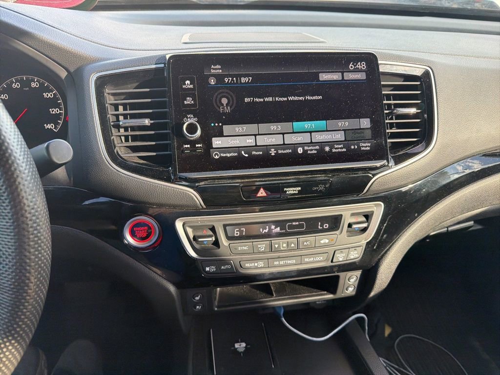 Used 2024 Honda Ridgeline Black Edition image 11