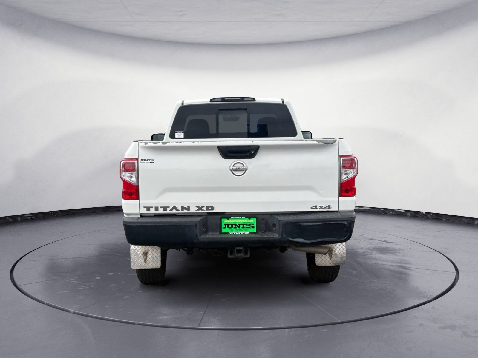 Used 2018 Nissan Titan S w/ HD Front GAWR Package AWD/4WD image 5