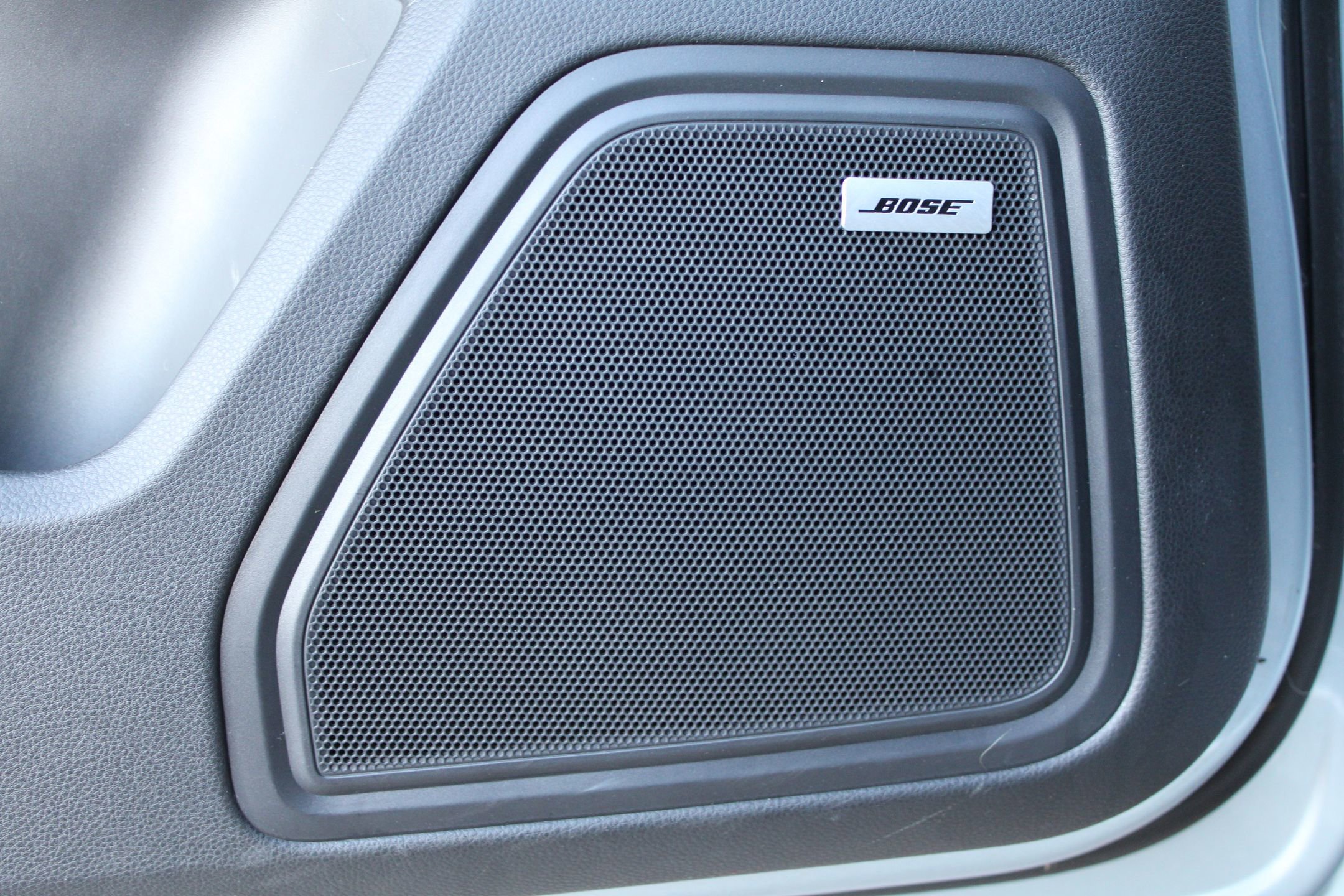 Used 2023 Porsche Macan image 15