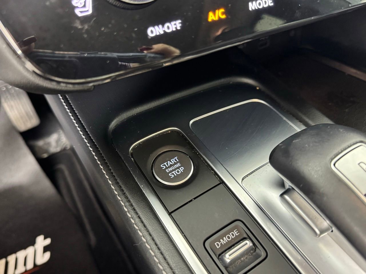 Used 2023 INFINITI QX60 Luxe w/ Performance Audio Package image 23