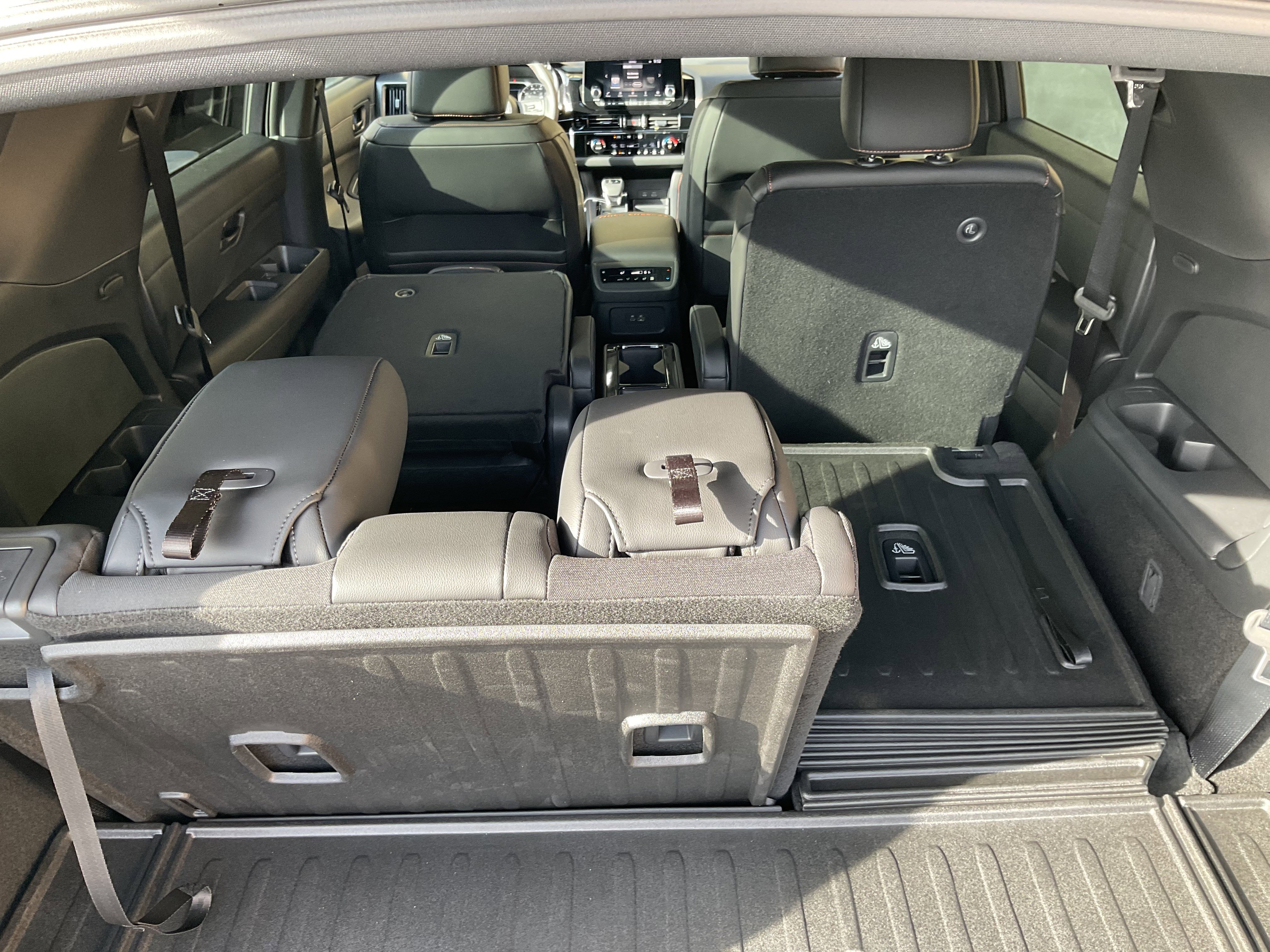 Used 2025 Nissan Pathfinder Rock Creek image 49