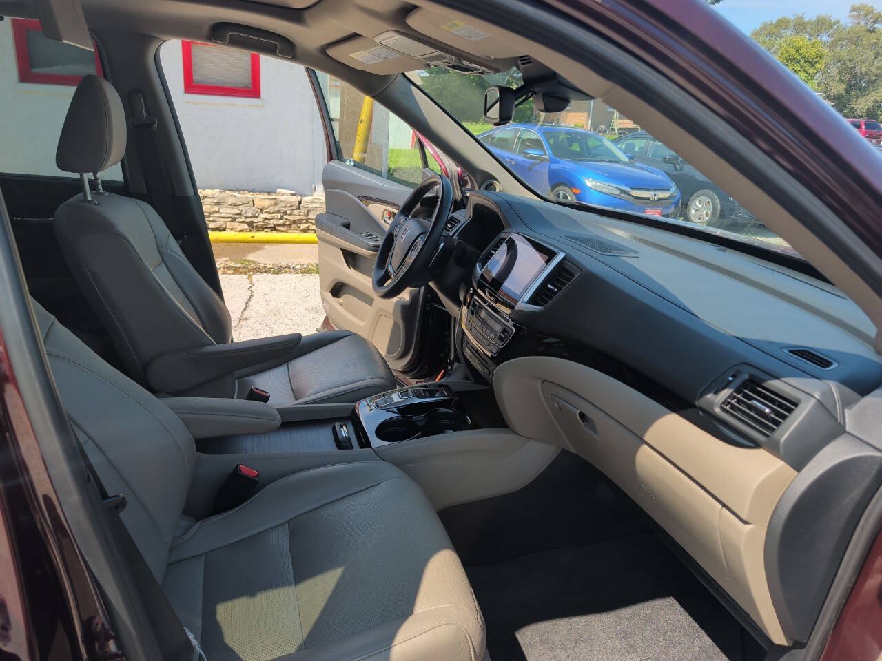 Used 2016 Honda Pilot Elite image 44