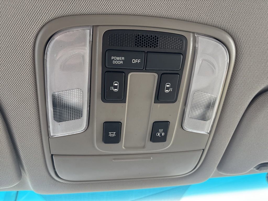 Used 2021 Kia Sedona LX image 55