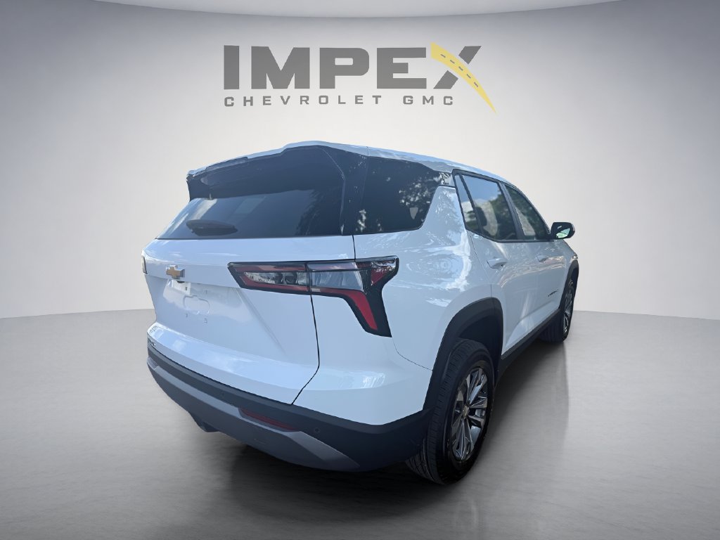 New 2027 Chevrolet Equinox LT FWD image 5