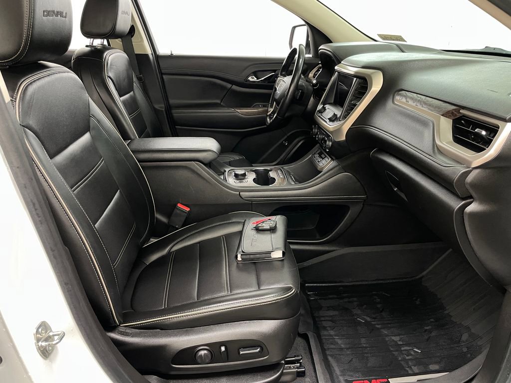 Used 2021 GMC Acadia Denali w/ Denali Ultimate Package image 41