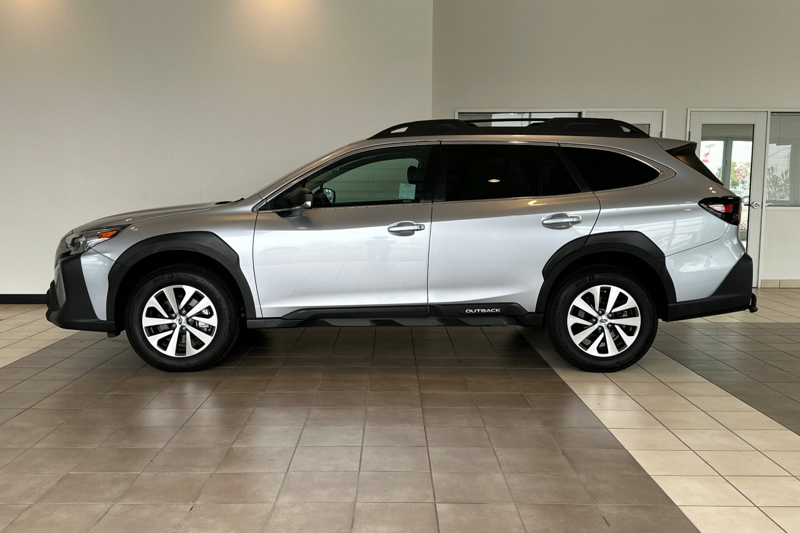 Used 2023 Subaru Outback AWD/4WD image 7