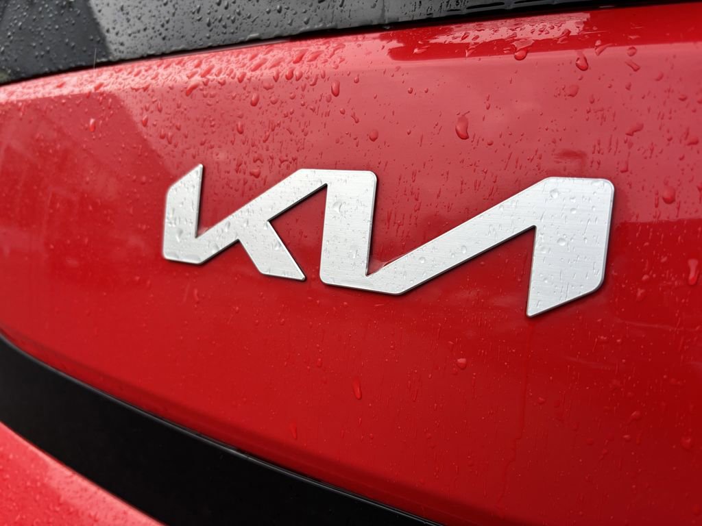 Used 2024 Kia Soul LX w/ Option Group 015 FWD image 10