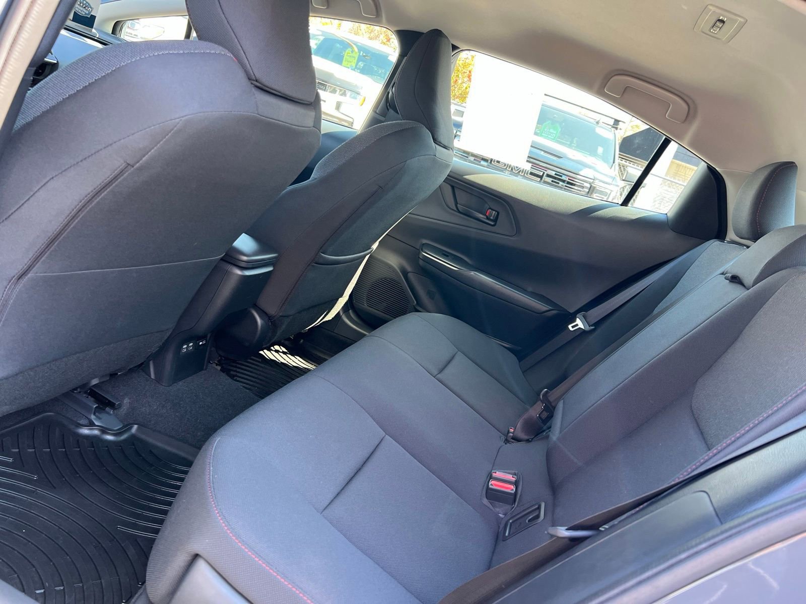 Used 2024 Toyota Prius Prime SE image 42