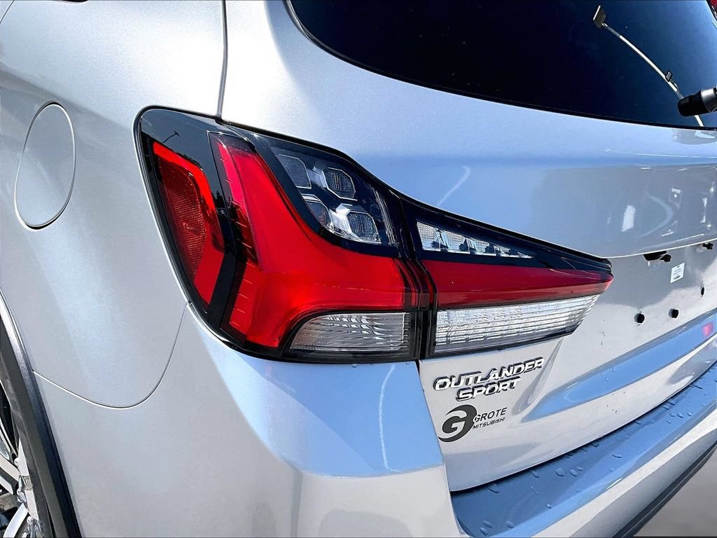 Used 2022 Mitsubishi Outlander Sport ES AWD/4WD image 29