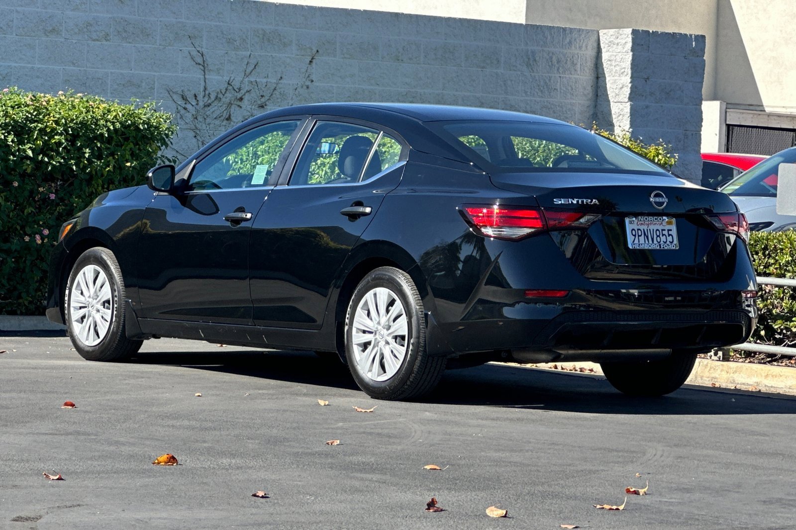 Used 2025 Nissan Sentra S image 6