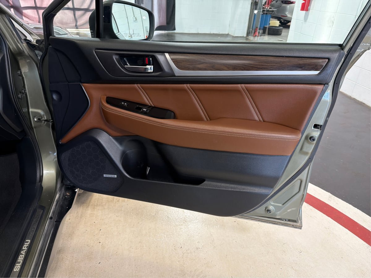 Used 2019 Subaru Outback 2.5i Touring AWD/4WD image 25