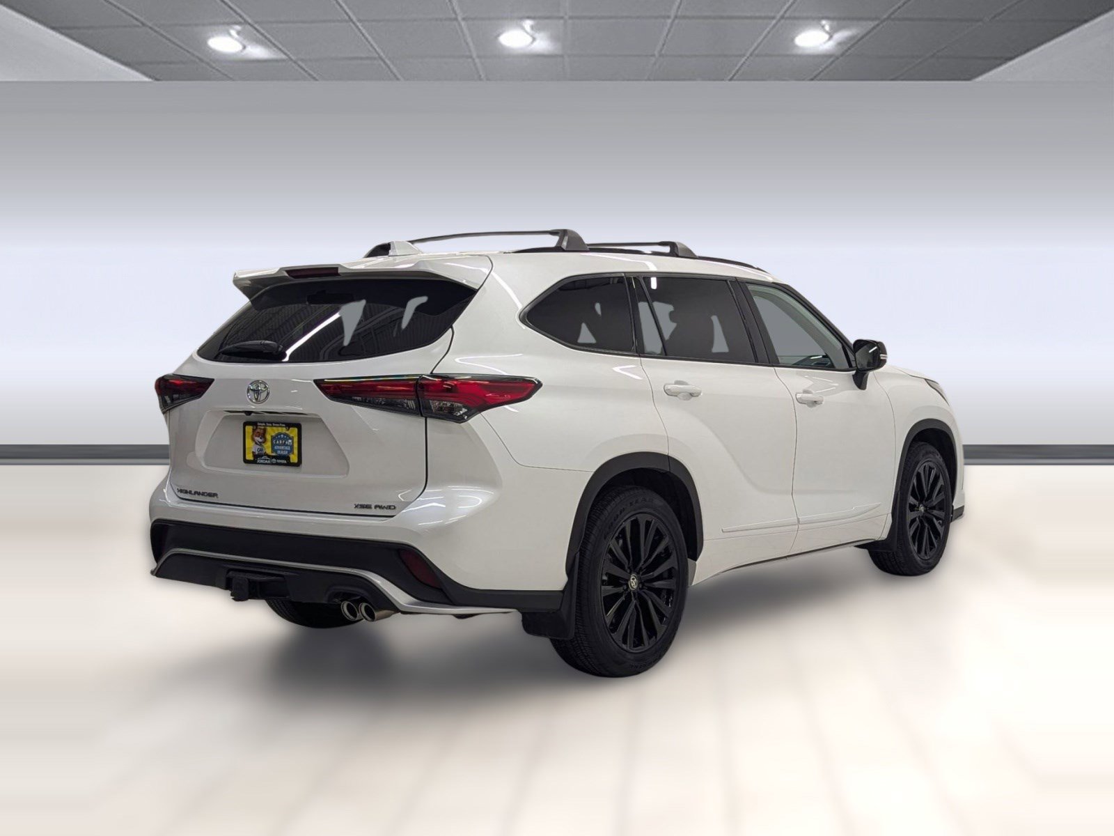 Used 2023 Toyota Highlander XSE image 7