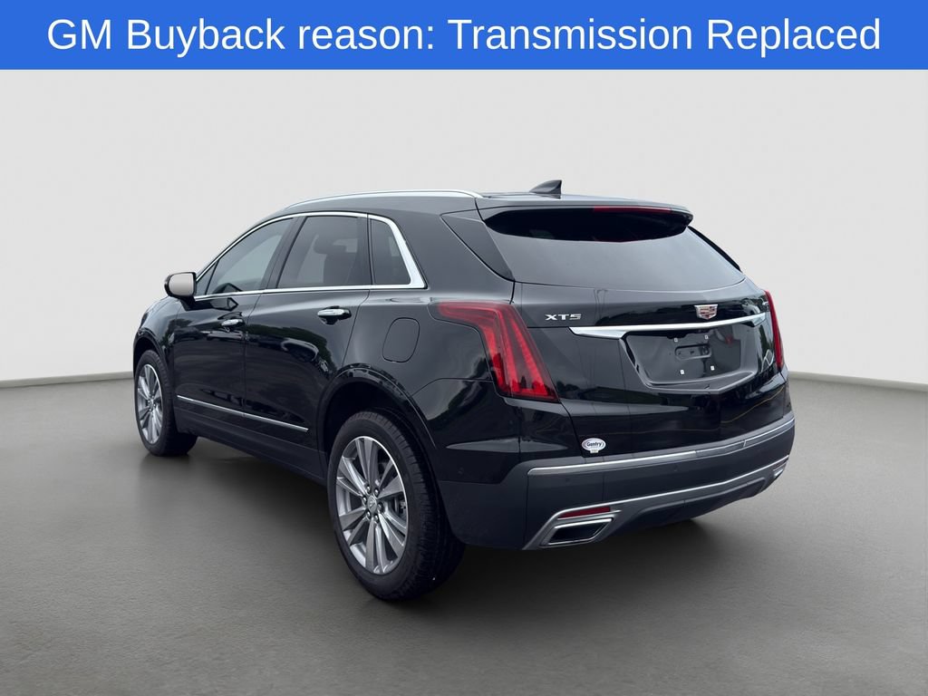 Used 2025 Cadillac XT5 Premium Luxury w/ Technology Package FWD image 4