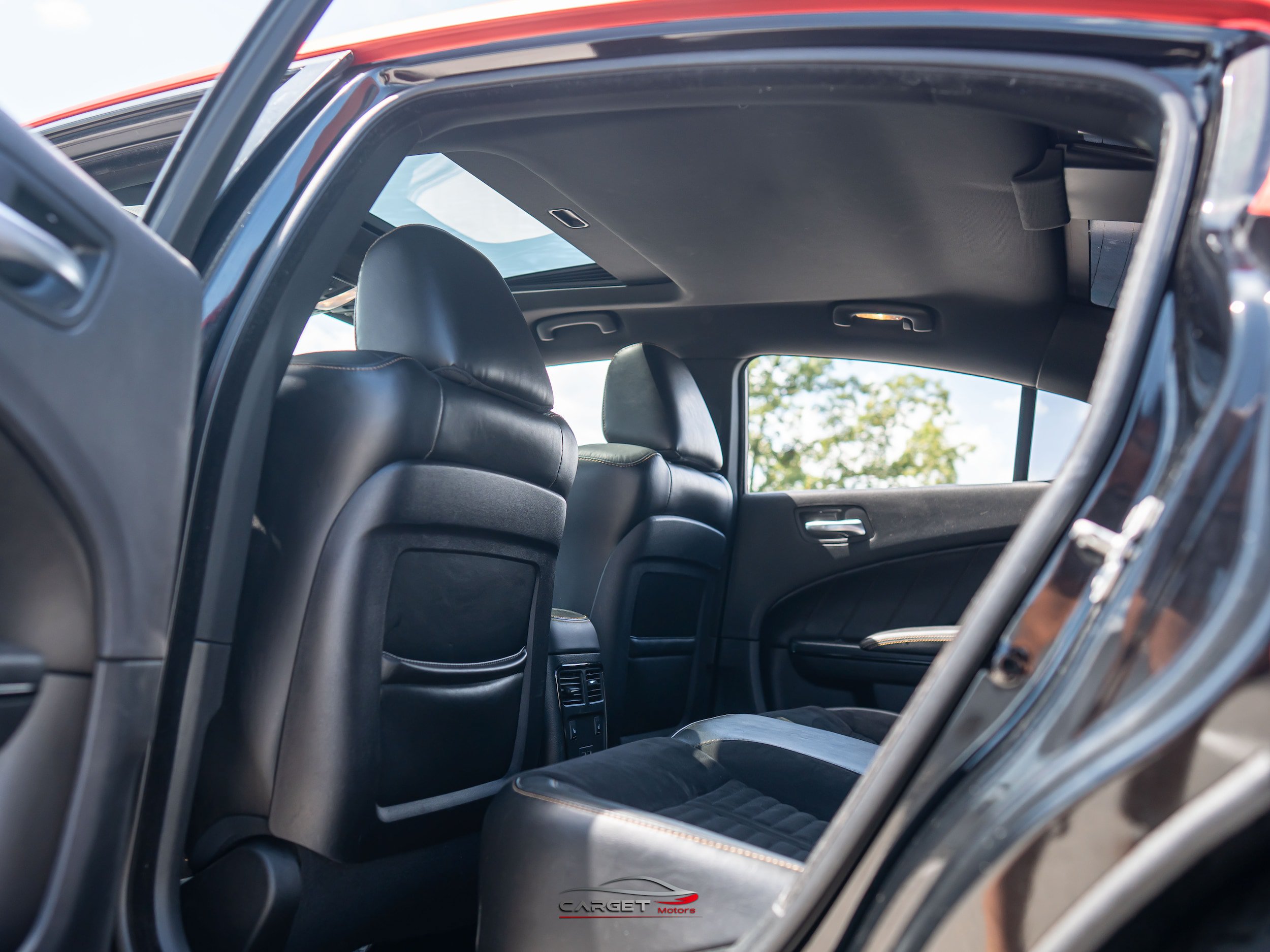 Used 2018 Dodge Charger R/T RWD image 20
