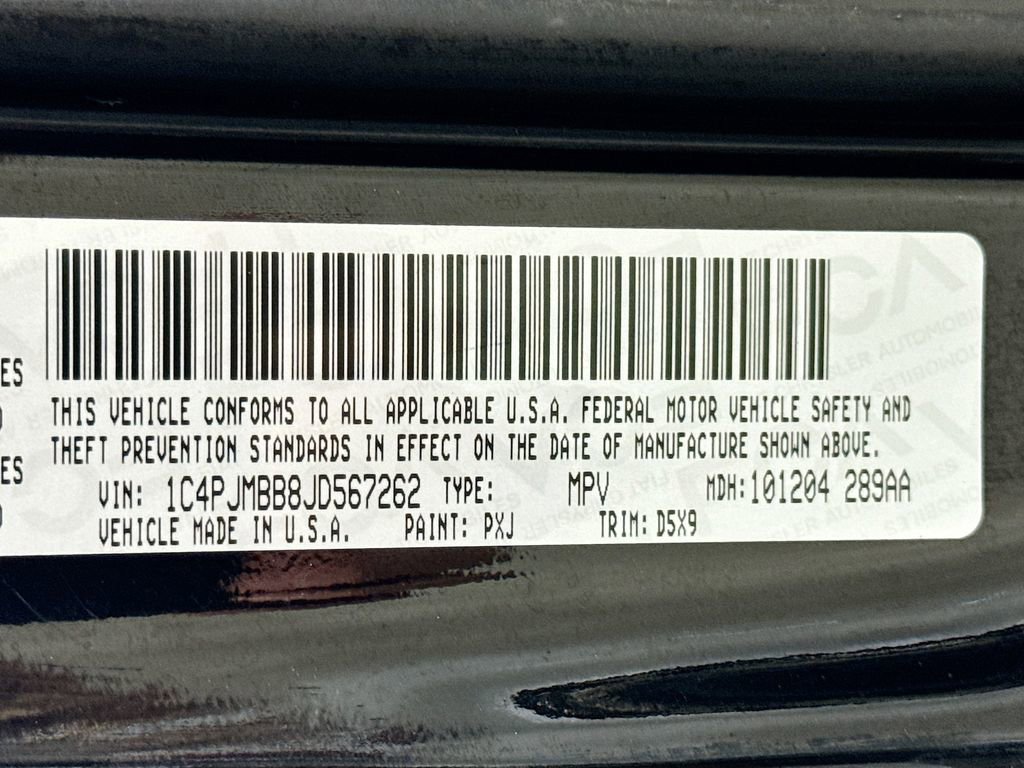 Used 2018 Jeep Cherokee Trailhawk image 12