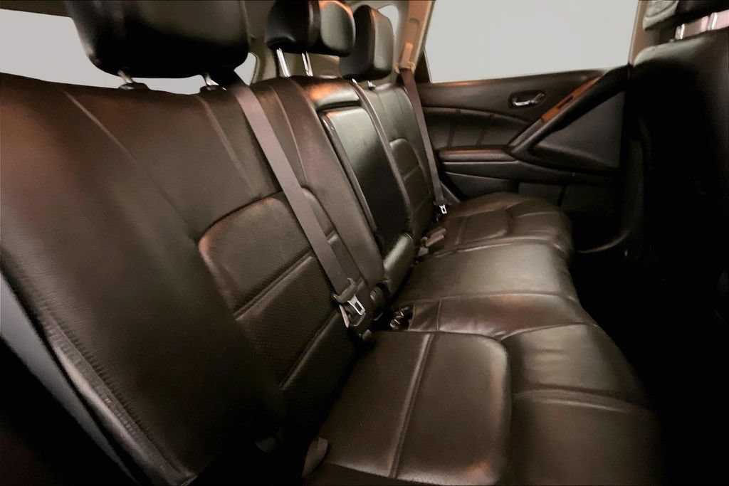 Used 2014 Nissan Murano LE w/ Platinum Edition Package AWD/4WD image 18