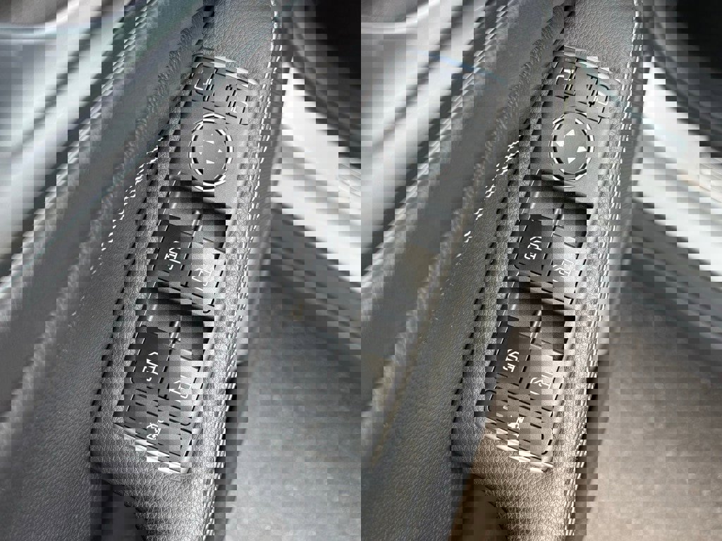 Used 2019 Mercedes-Benz GLA 250 GLA 250 image 18