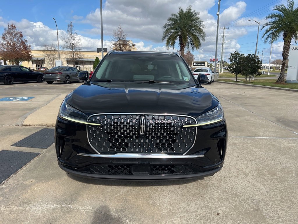 Used 2025 Lincoln Aviator 2WD w/ Equipment Group 101A image 3