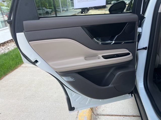 Used 2024 Lincoln Corsair FWD image 18