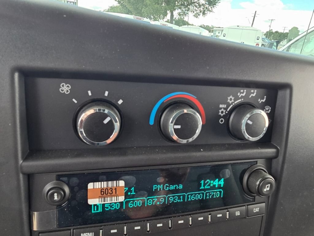 New 2026 Chevrolet Express 4500 w/ Power Convenience Package RWD image 6