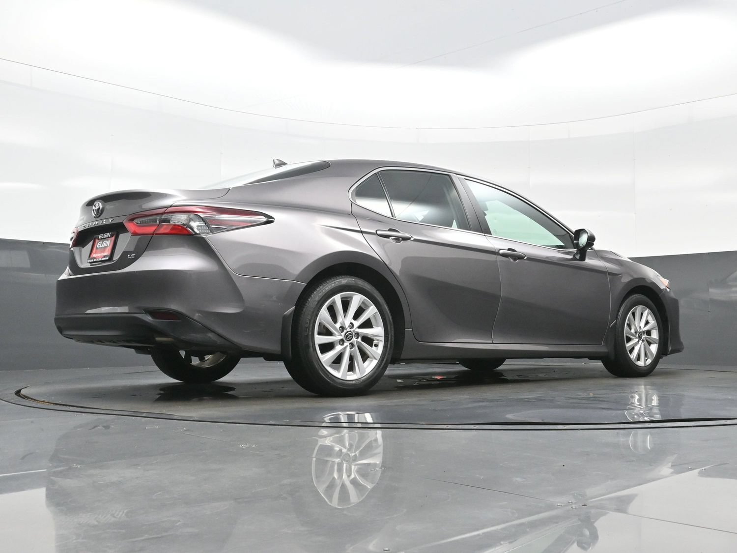 Used 2023 Toyota Camry LE w/ Protection Package (Q2) (TMS) FWD image 32