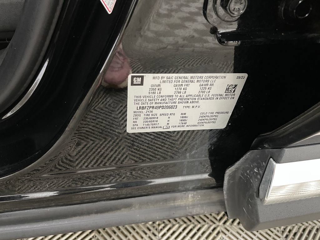 Used 2023 Buick Envision Essence AWD/4WD image 34