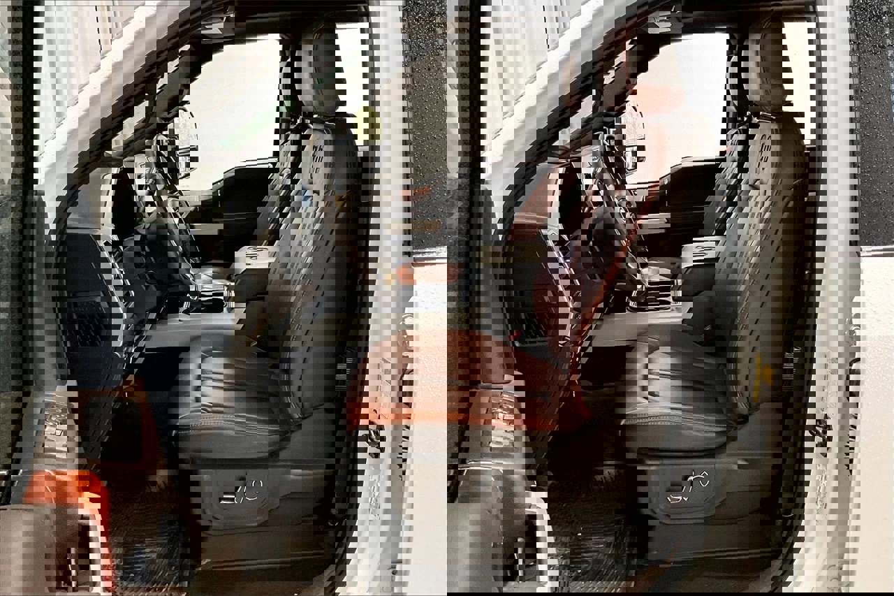 Used 2022 Ford F350 King Ranch w/ Chrome Package image 15