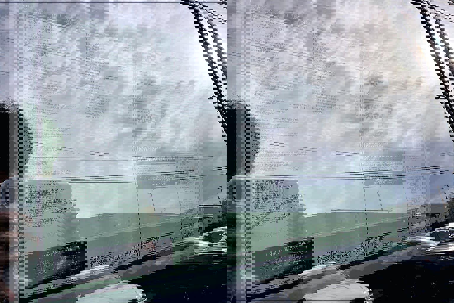 New 2026 Land Rover Discovery Dynamic SE image 37