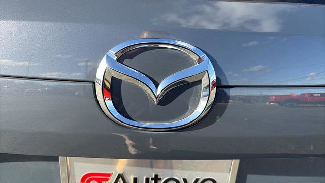 Used 2023 MAZDA CX-5 Carbon Edition image 12