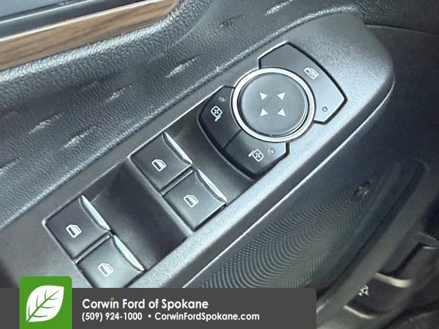 Used 2020 Ford Escape Titanium AWD/4WD image 22