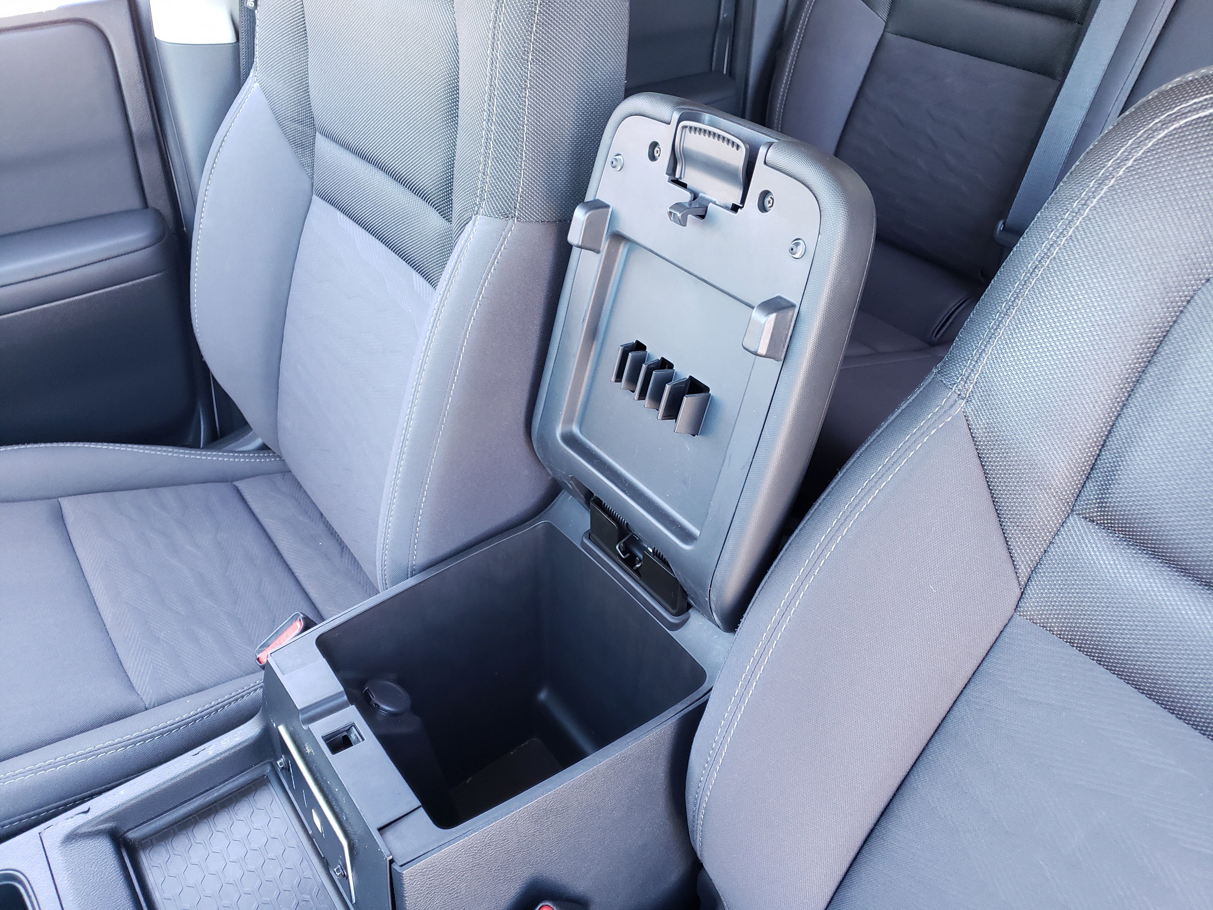 Used 2022 Nissan Frontier SV w/ Technology Package image 25