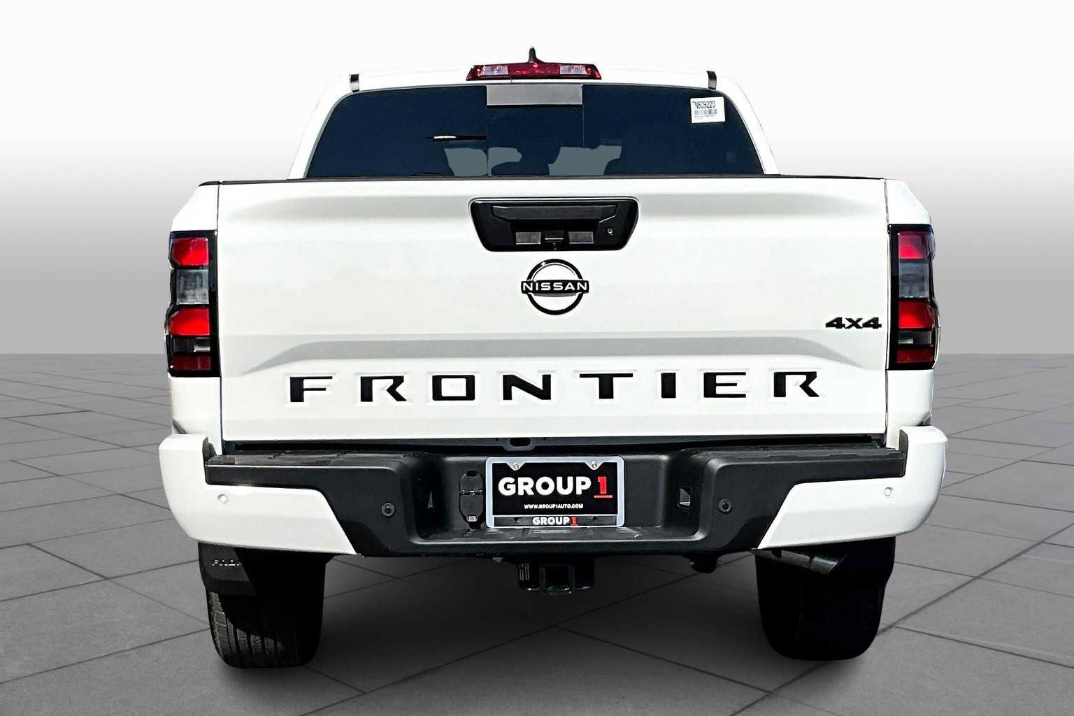 New 2026 Nissan Frontier SV image 4