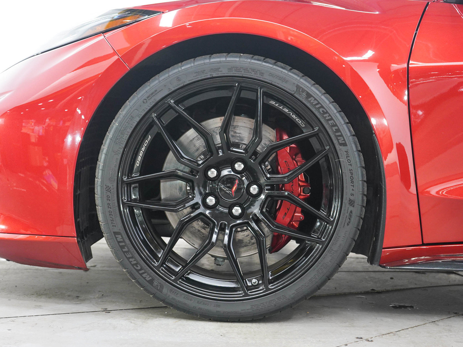 Used 2025 Chevrolet Corvette Z06 w/ Stealth Interior Trim Package RWD image 38