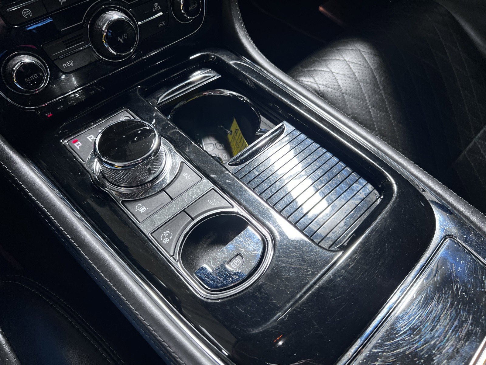 Used 2018 Jaguar XJ L Supercharged image 22