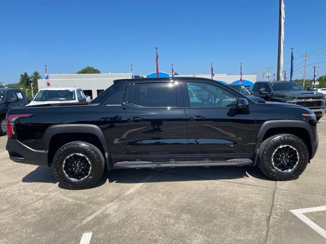 New 2026 Chevrolet Silverado EV Trail Boss w/ Premium Package AWD/4WD image 8