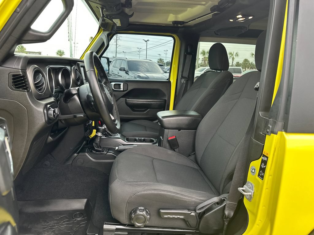 Used 2022 Jeep Wrangler Sport AWD/4WD image 12