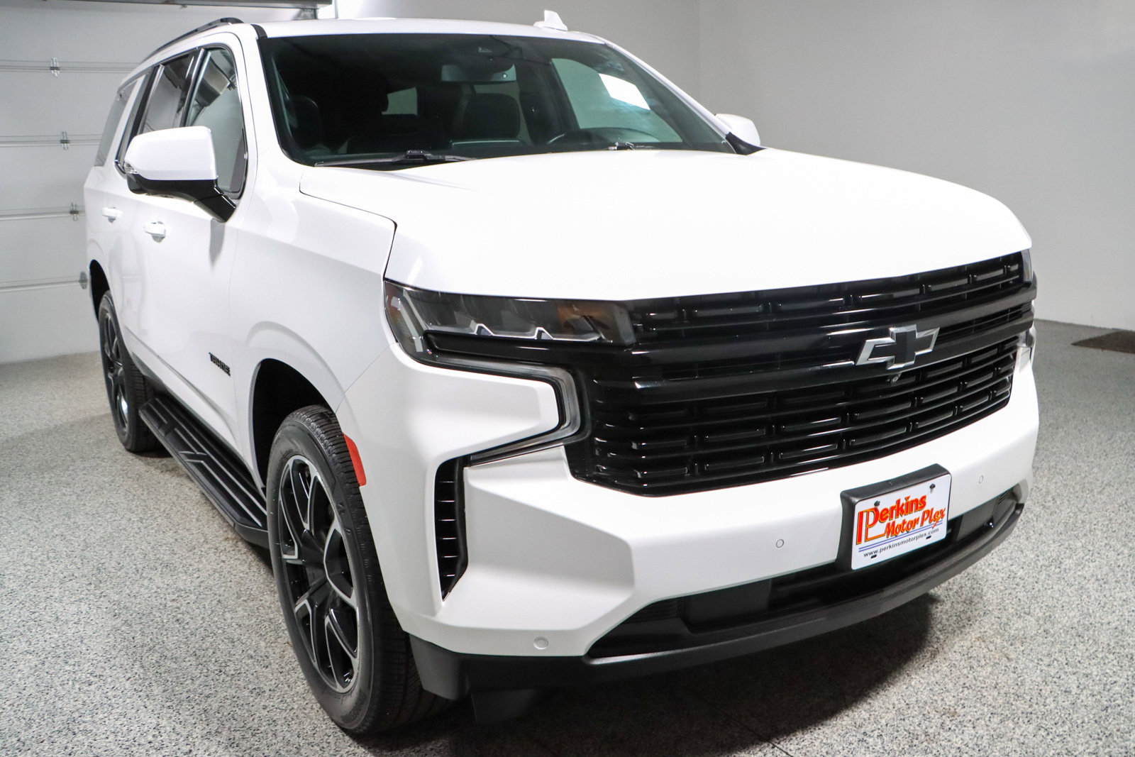 Used 2024 Chevrolet Tahoe RST w/ Luxury Package RWD image 5