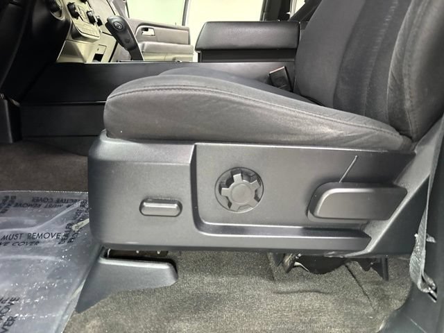Used 2017 Ford Expedition EL XL w/ Equipment Group 101A AWD/4WD image 5