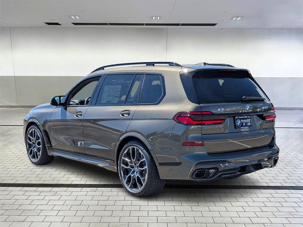 New 2026 BMW X7 M60i image 3