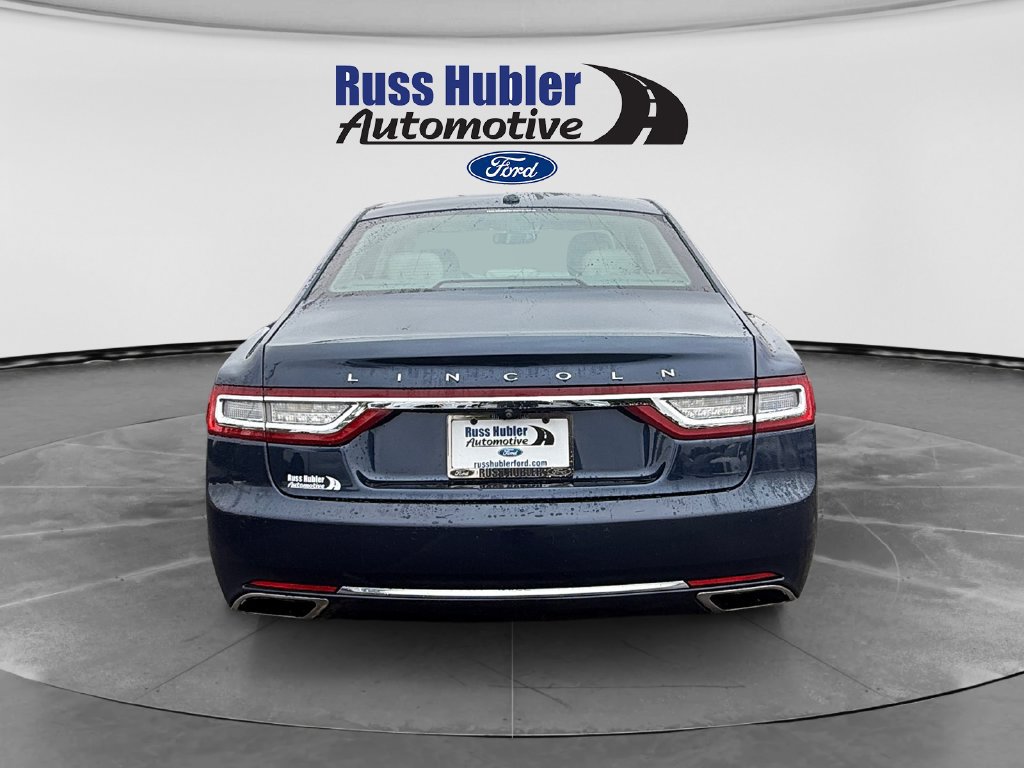 Used 2017 Lincoln Continental Select w/ Climate Package FWD image 4