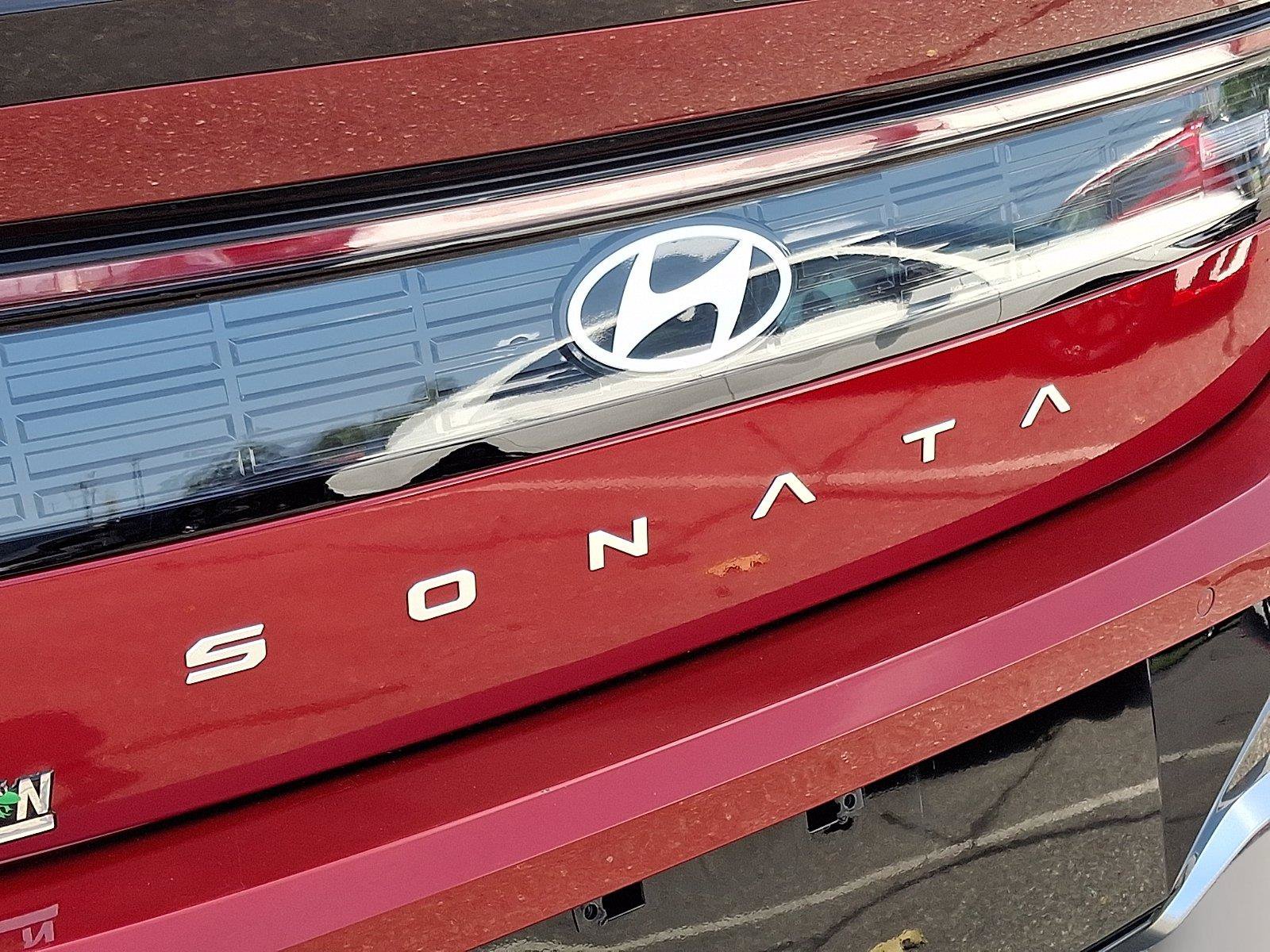 Used 2025 Hyundai Sonata Limited FWD image 30