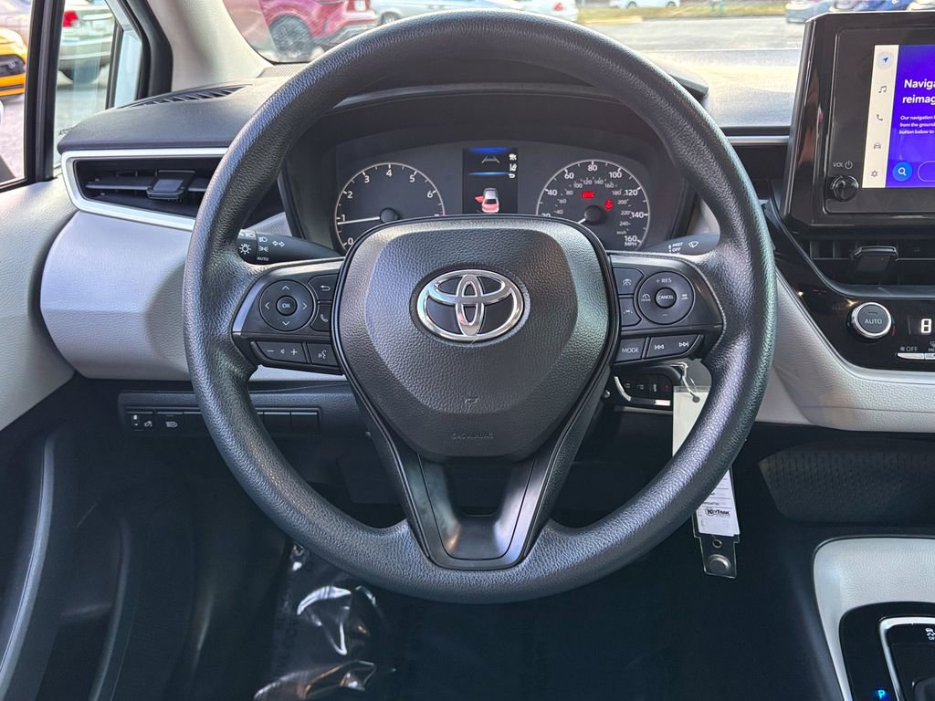 Used 2024 Toyota Corolla LE image 25