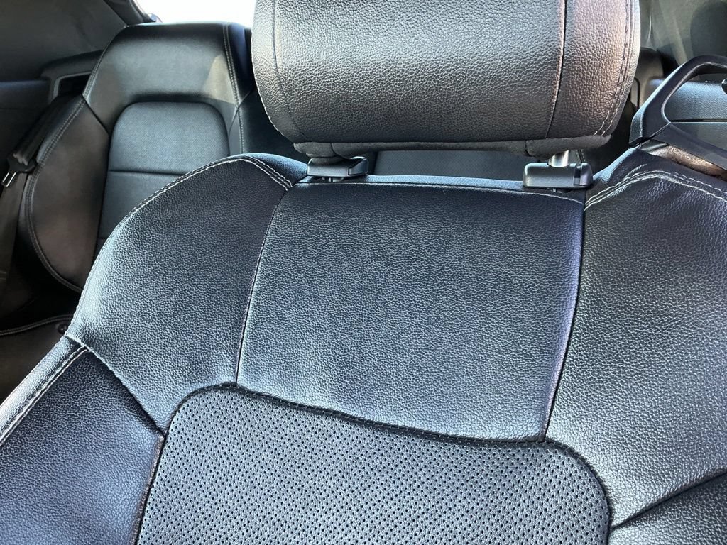 Used 2019 Ford Mustang GT Premium RWD image 13